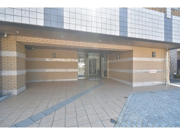 パデシオン桃山南口駅前