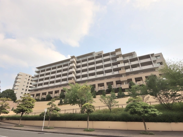 港北ニュータウンルミエラガーデンズ