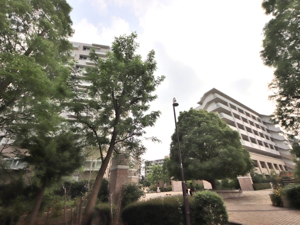 港北ニュータウンルミエラガーデンズ