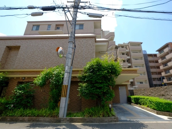 ネバーランド桃山御陵ロジュマン
