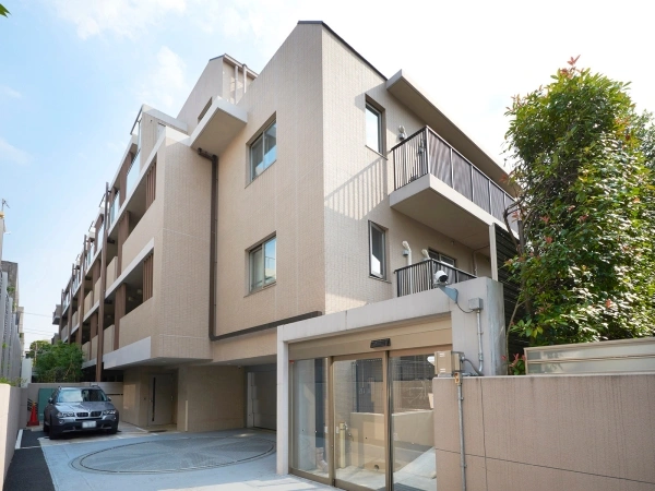 プラウド市ヶ谷南町ディアージュ