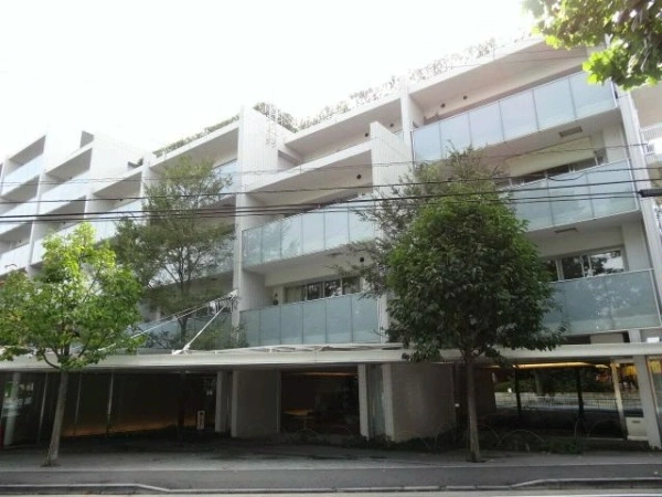 クレッセント新川崎エグゼ