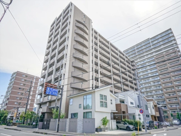 エス・バイ・エルマンション石山