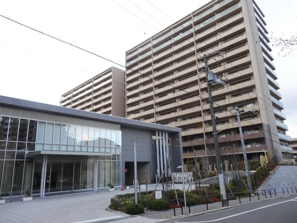 ジオ千里桃山台