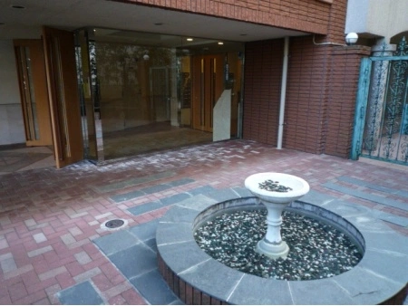 セザールリバーサイド住吉 敷地内