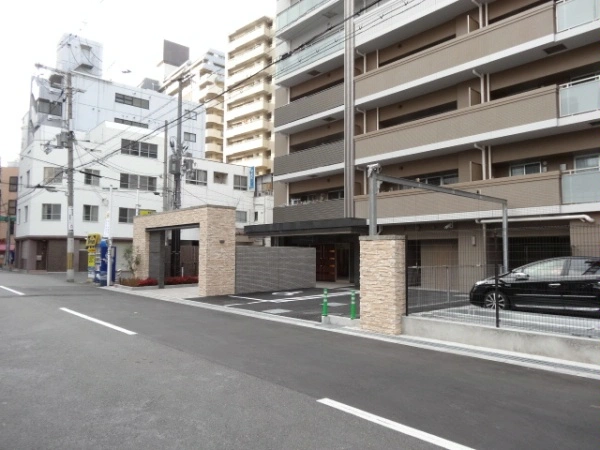 プレミスト西本町