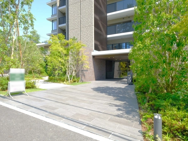 ジオ北千里藤白台