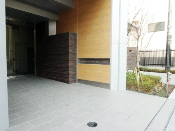 ロジュマン南森町