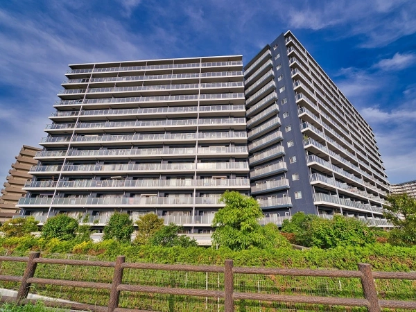 アクラス