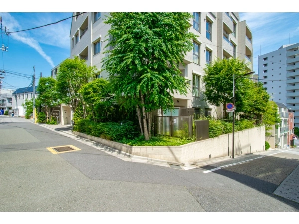 ブランズ新宿富久町