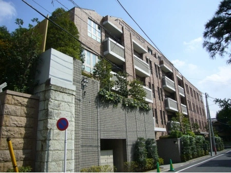 ヴァリウス代沢