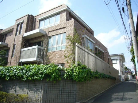 ヴァリウス代沢