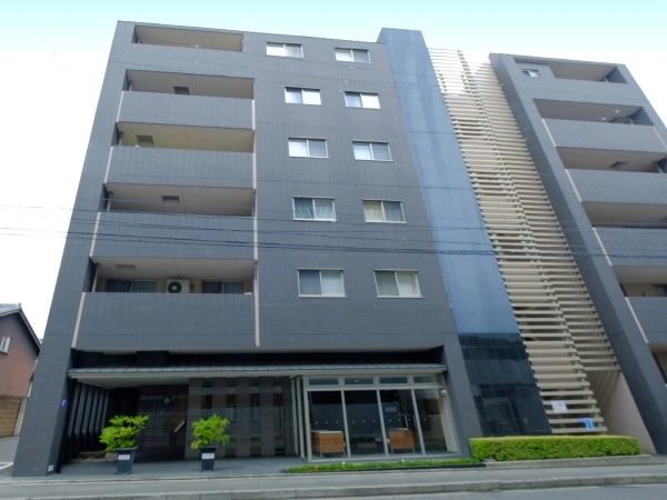 イーグルコート衣笠廬山邸