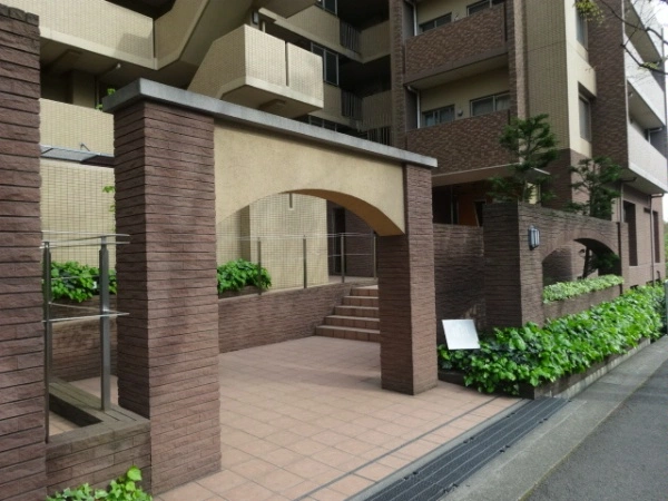 リビオ南春日丘ヒルズコート