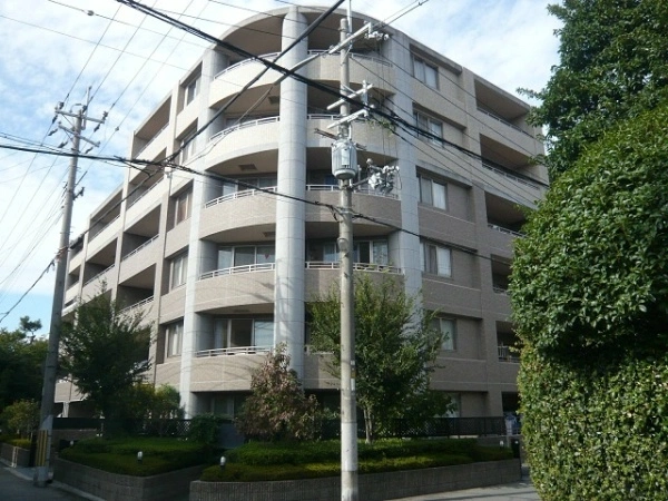ディークラディア園田駅前