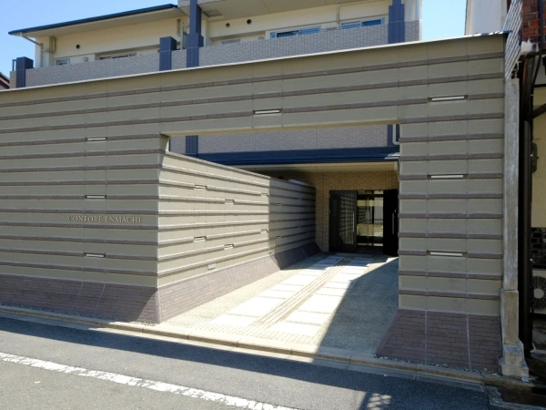 コンフォール円町