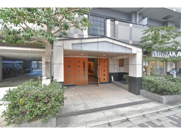クレステージ今出川通り＜西館＞