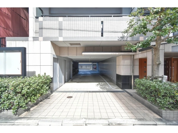 クレステージ今出川通り＜西館＞