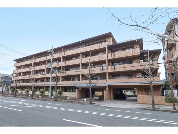 ロイヤルアーク宝ヶ池公園