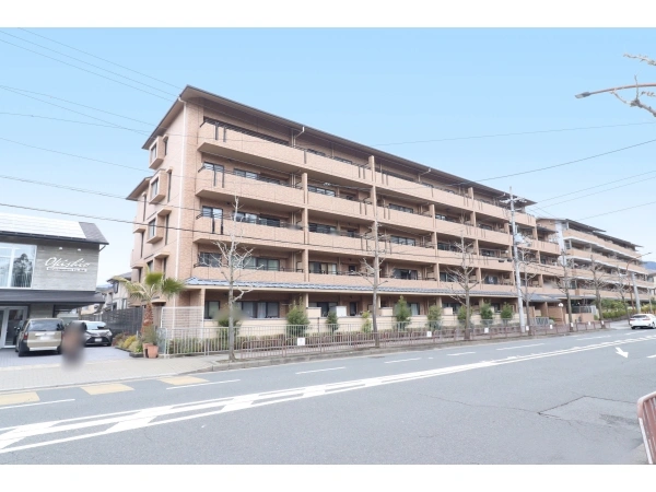ロイヤルアーク宝ヶ池公園