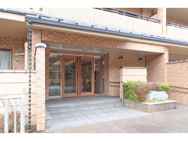 ロイヤルアーク宝ヶ池公園