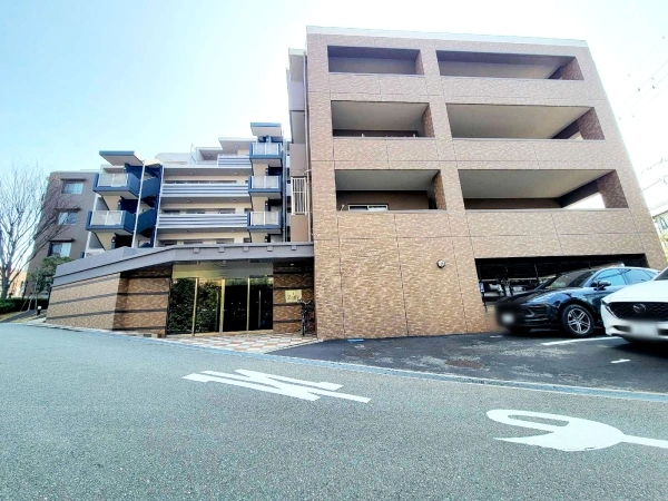 ゾフィー緑地公園凛爽館