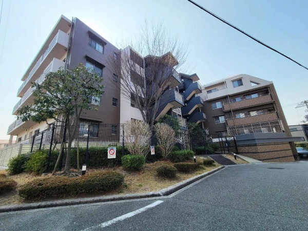 ゾフィー緑地公園凛爽館