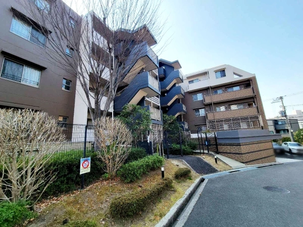 ゾフィー緑地公園凛爽館