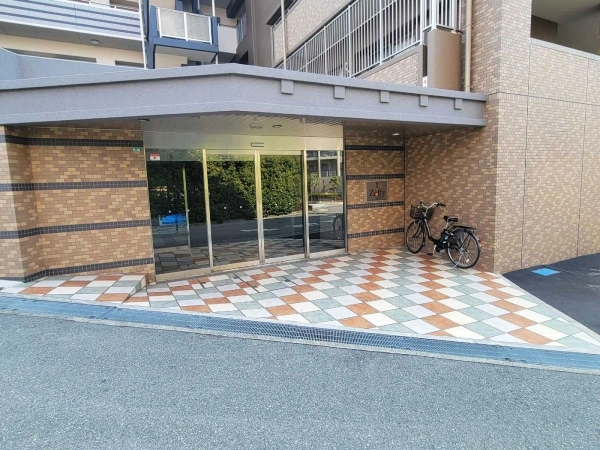 ゾフィー緑地公園凛爽館