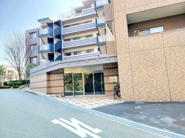 ゾフィー緑地公園凛爽館