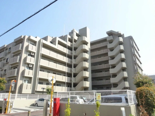 ファミール茨木・舟木町　壱番館