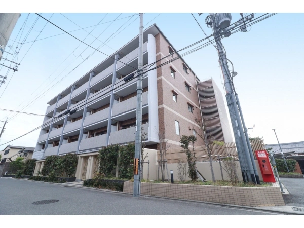 プレサンス京大前