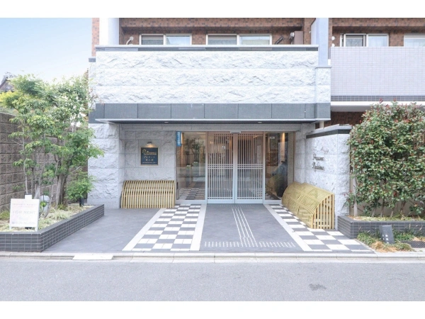 プレサンス京大前