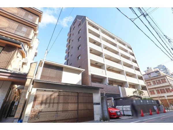 コンフォール室町六角