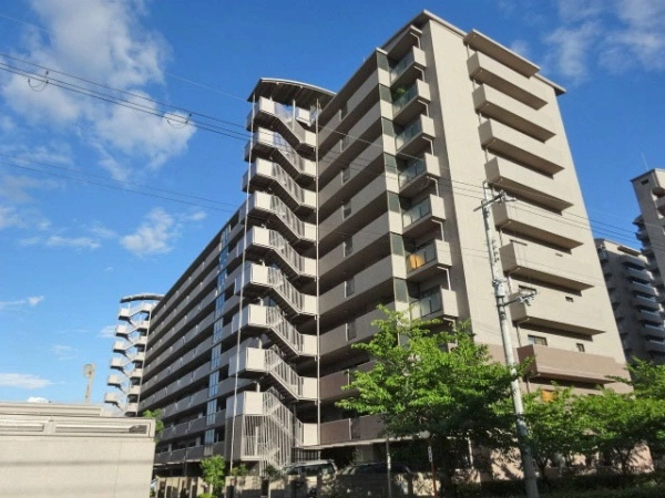 ジオ茨木学園町1番館　花の木通り