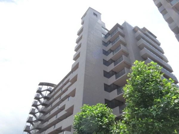 ジオ茨木学園町4番館　パークフロント