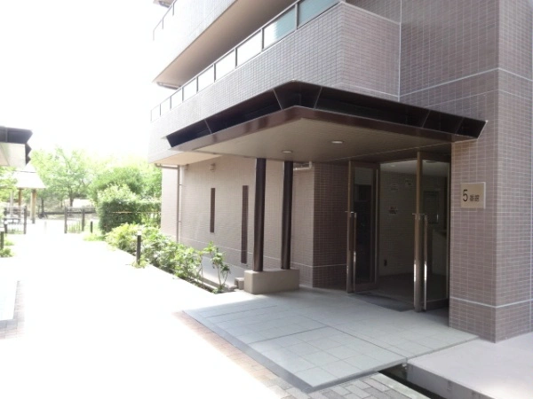 ジオ茨木学園町5番館　サンリットステージ