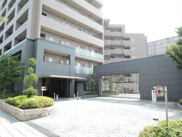ロイヤルアーク高槻ザファースト