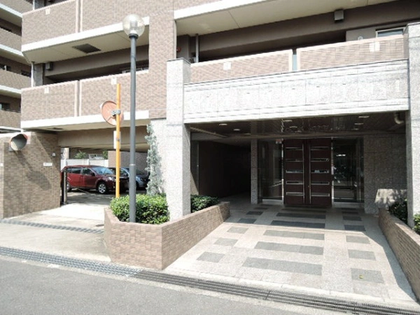 ファミール高槻北園町