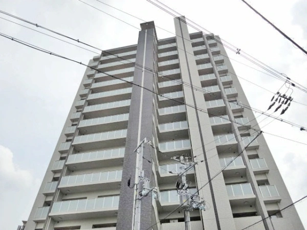 ディオ正雀駅前