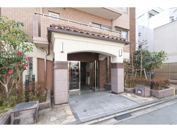 クラウンハイム西ノ京円町