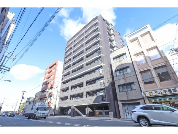 プレサンスロジェ四条大宮駅前