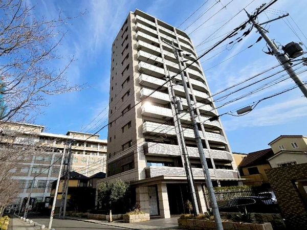 グランアッシュ高槻北園町