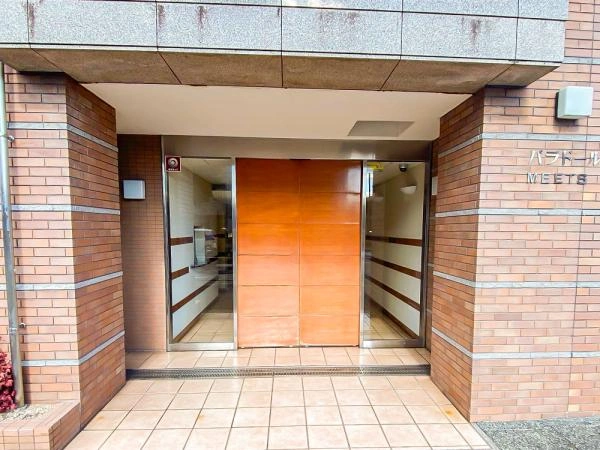 パラドール四条通ミーツウエスト