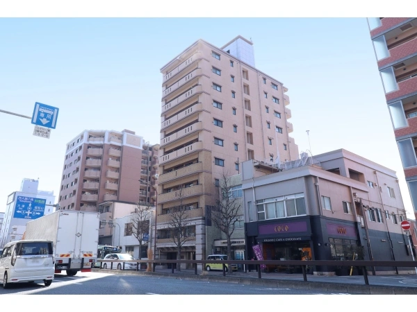 エミネンス西院