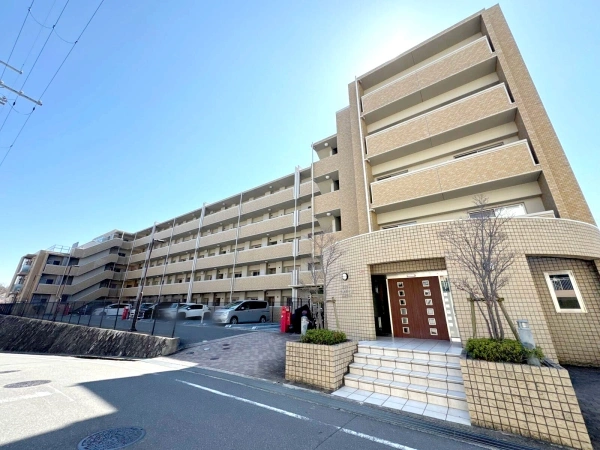 アソシア高槻松ヶ丘ヴェルヴィスタ
