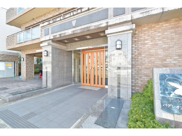 パデシオン醍醐駅前