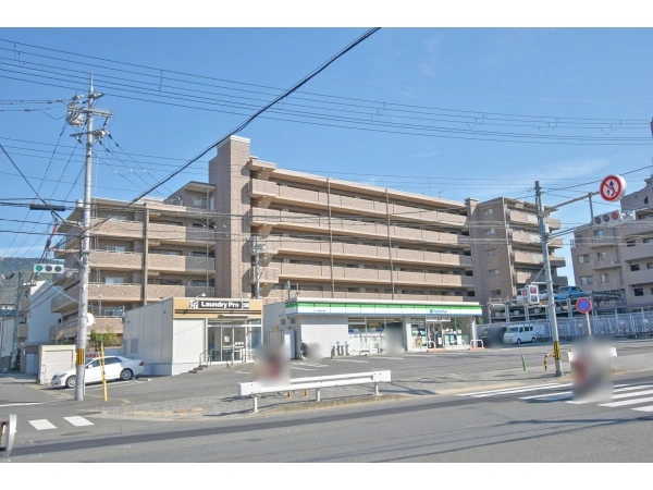 パデシオン醍醐駅前