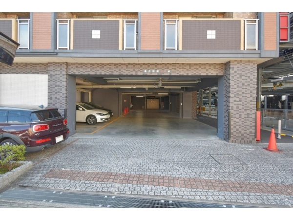 パデシオン伏見駅前