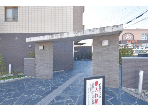 オルフェアライフ伏見稲荷